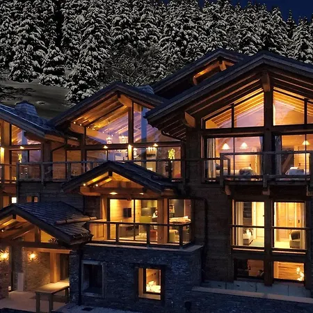 Le 1700 Apartment *
